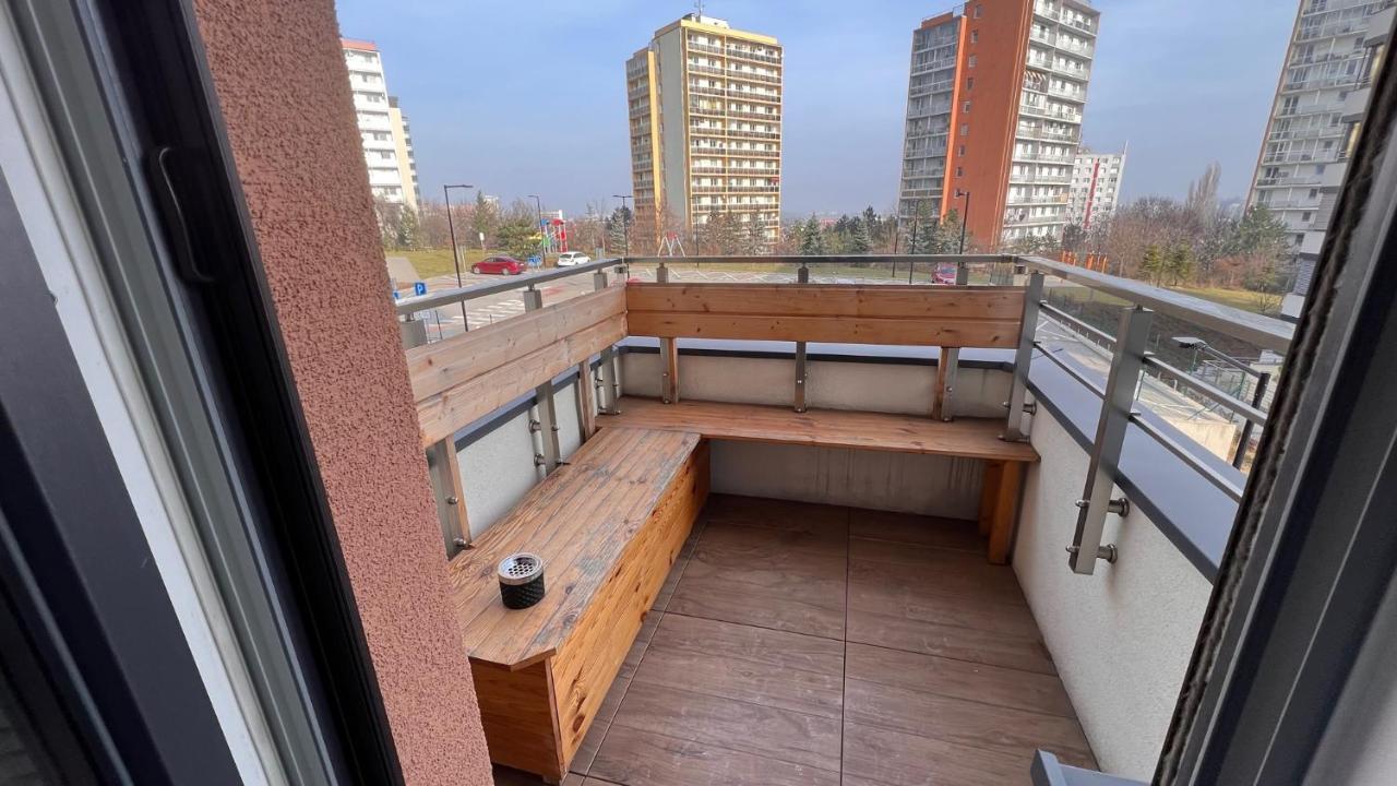 Air-Conditioned, 2 Room Apartment With Balcony, New Building Raca Bratislava Esterno foto